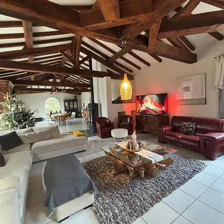 Grande Maison Avec Piscine Дом отдыха