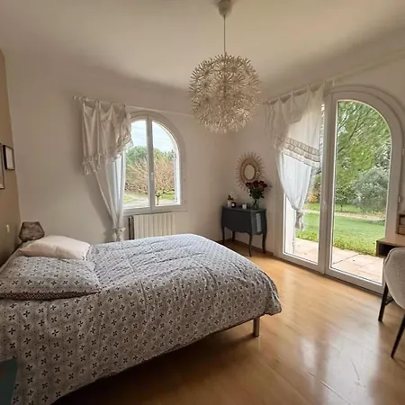 Grande Maison Avec Piscine Дом отдыха