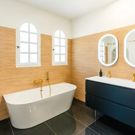 Grande Maison Avec Piscine בית נופש *